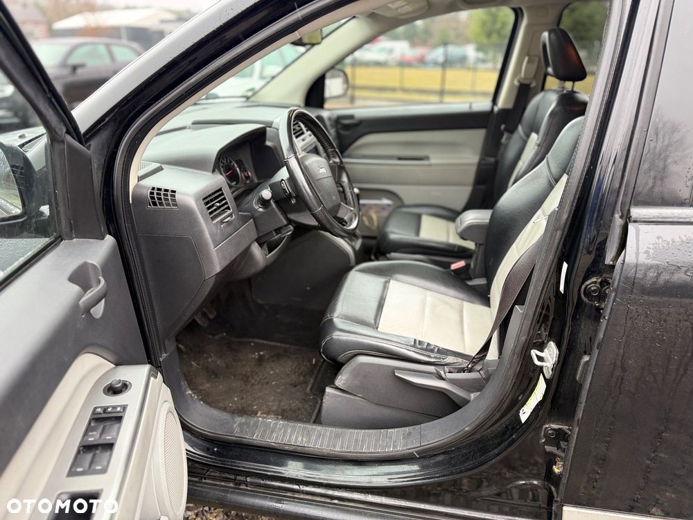 Jeep Compass 2.4I 4x4 Sport - 12