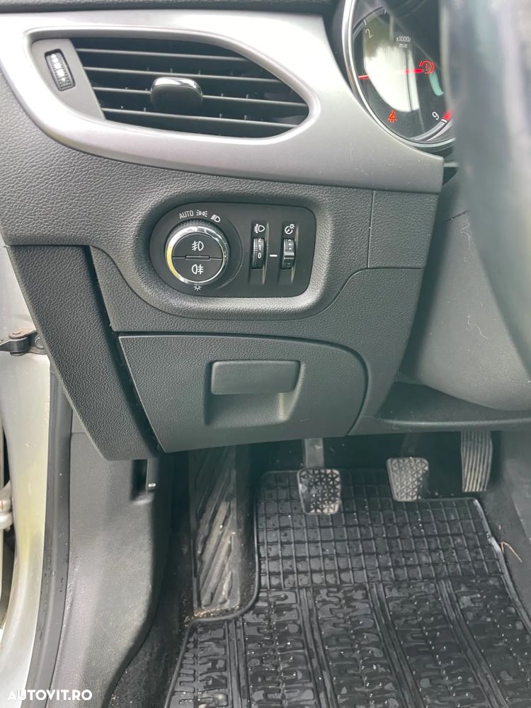 Opel Astra 1.6 D (CDTI) Business - 8