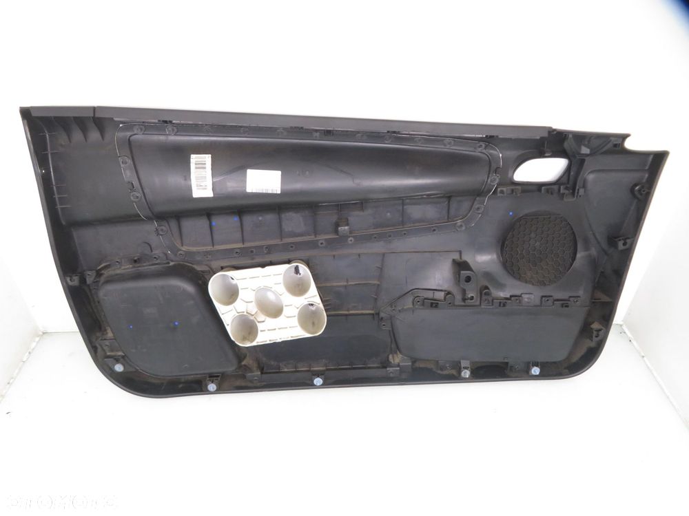 BOCZEK PRAWY PRZEDNI PEUGEOT 207 3D - 2