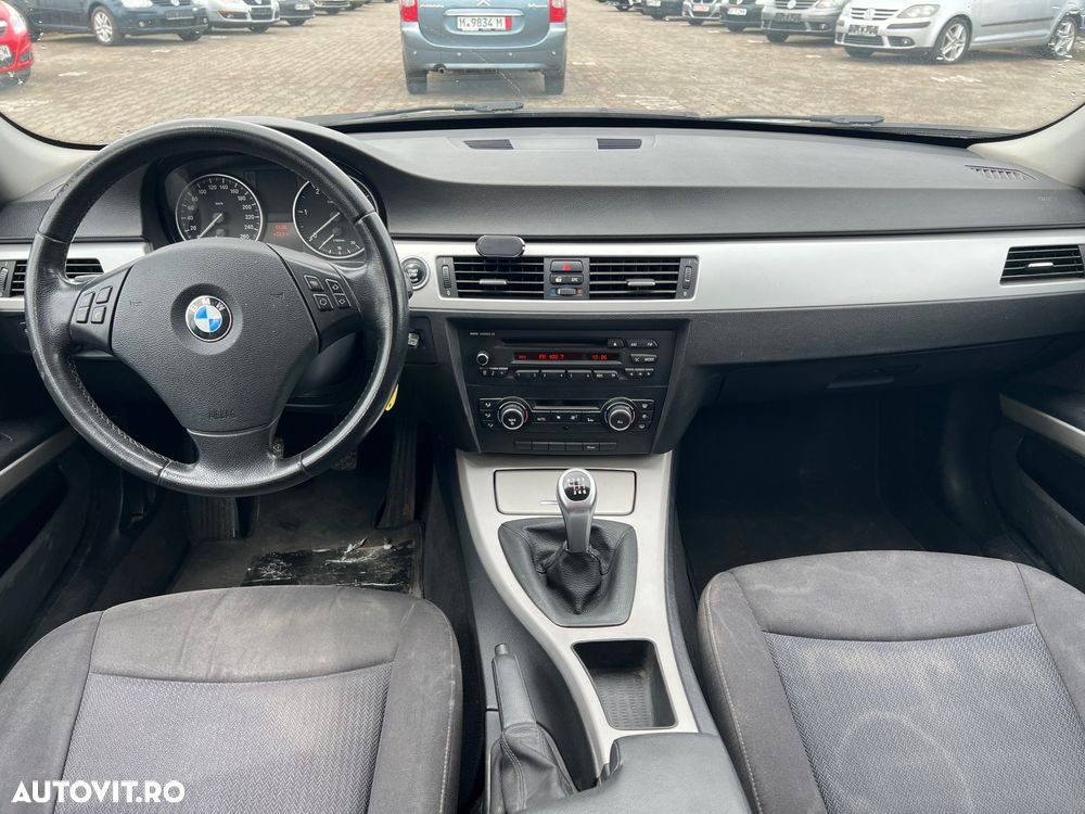 BMW Seria 3 320d DPF - 10