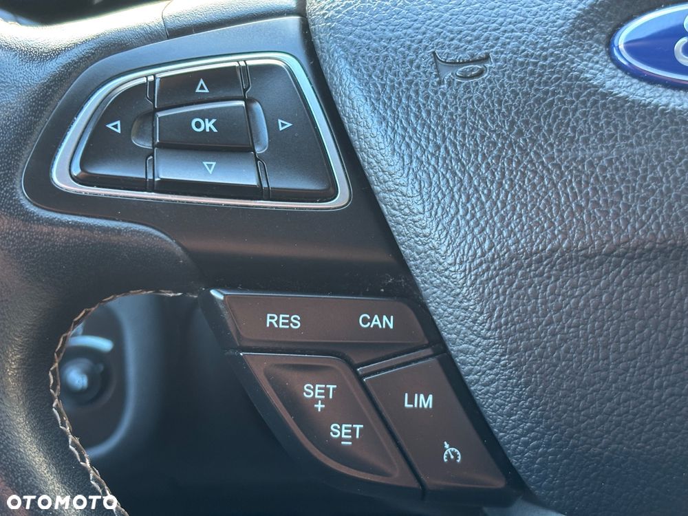 Ford Kuga 2.0 TDCi 2x4 Vignale - 18