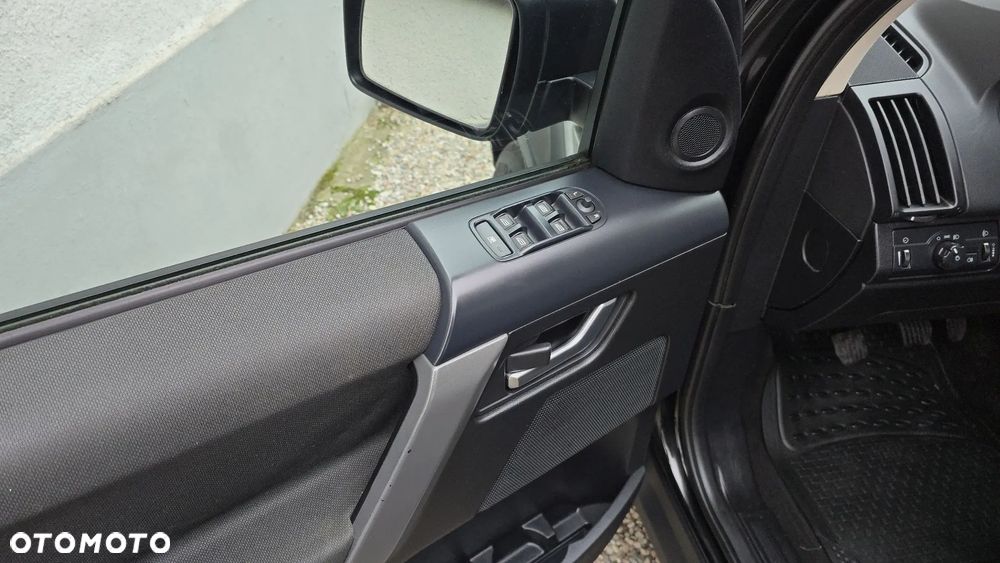 Land Rover Freelander TD4_e E - 8