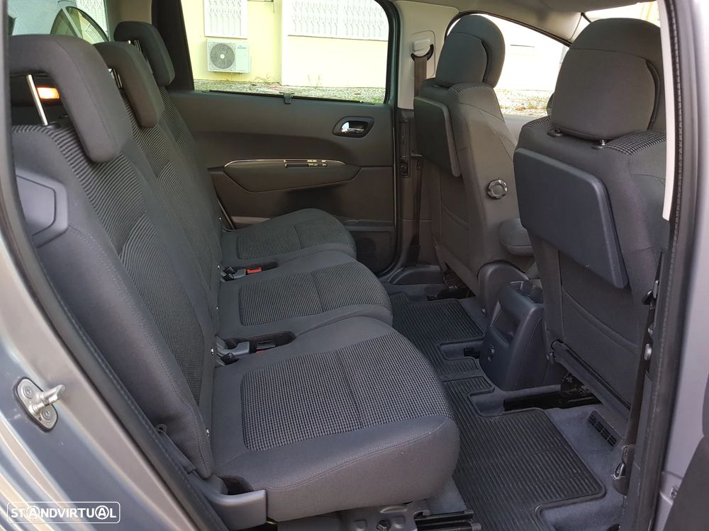 Peugeot 5008 1.6 BlueHDi Allure J17 - 42