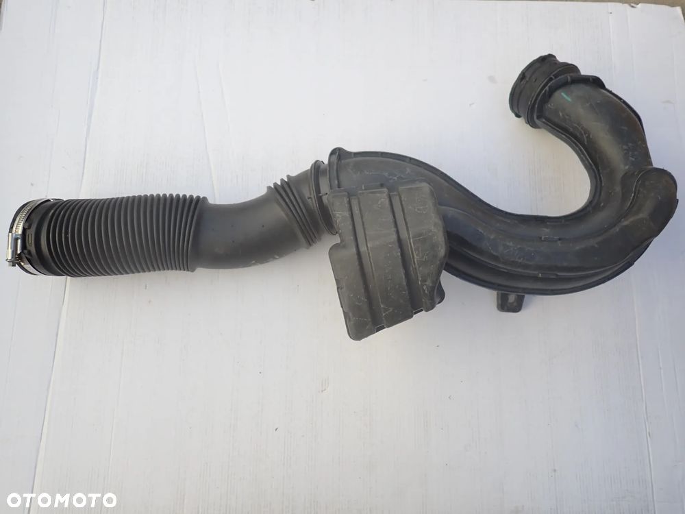 Trafic III VivaroB NV 300 Talento Rura Filtra Powietrza 1.6 DCI - 1