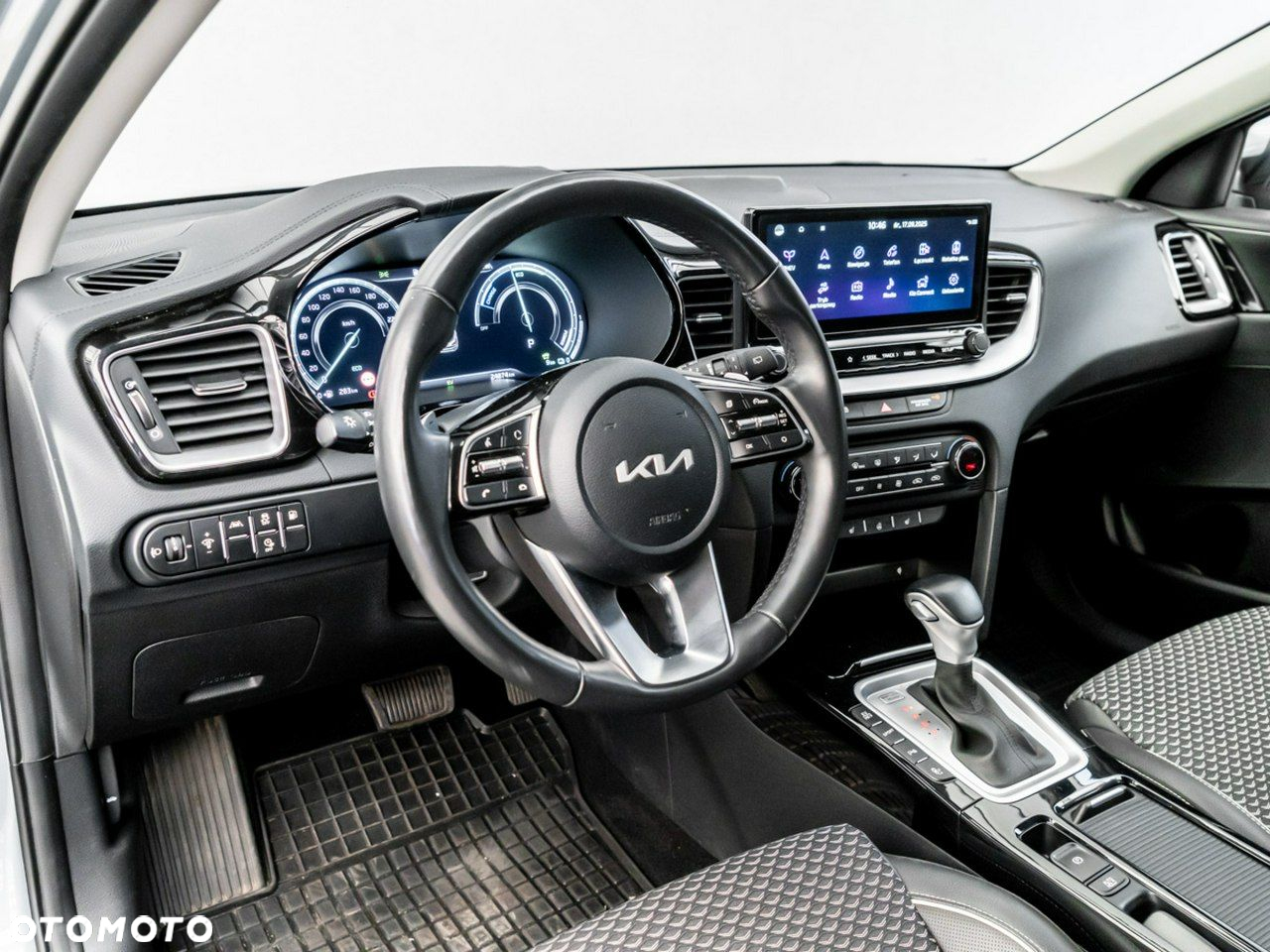 Kia XCeed - 24