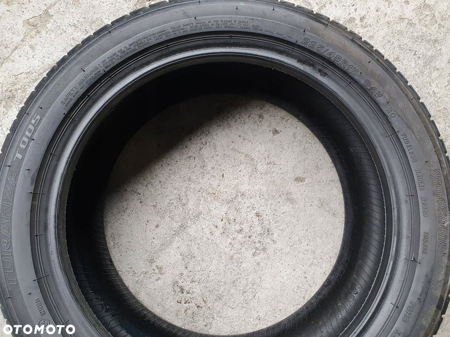 225/45R17 Bridgestone Turanza T005 para lato 6,5mm - 5