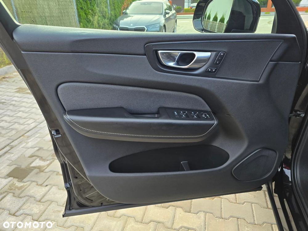 Volvo XC 60 D4 Geartronic RDesign - 16