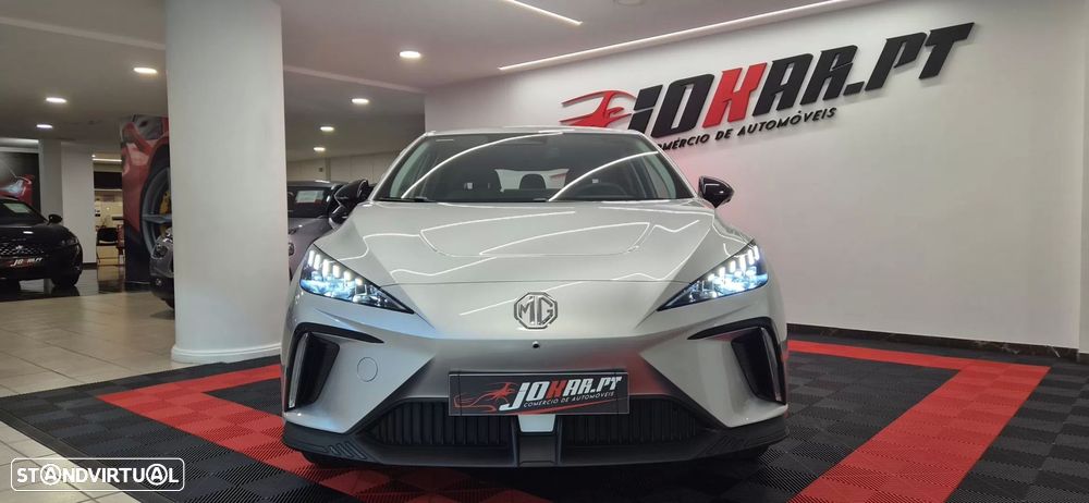 MG MG4 64 kWh Luxury - 5