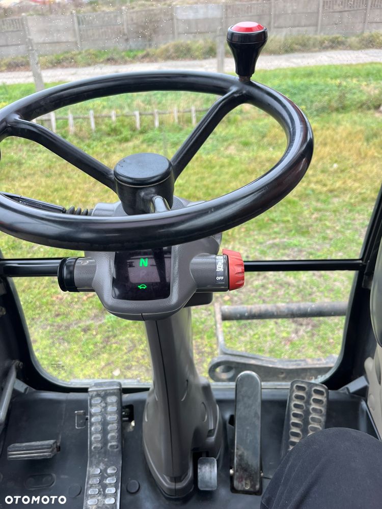 Hitachi ZAXIS140w - 10