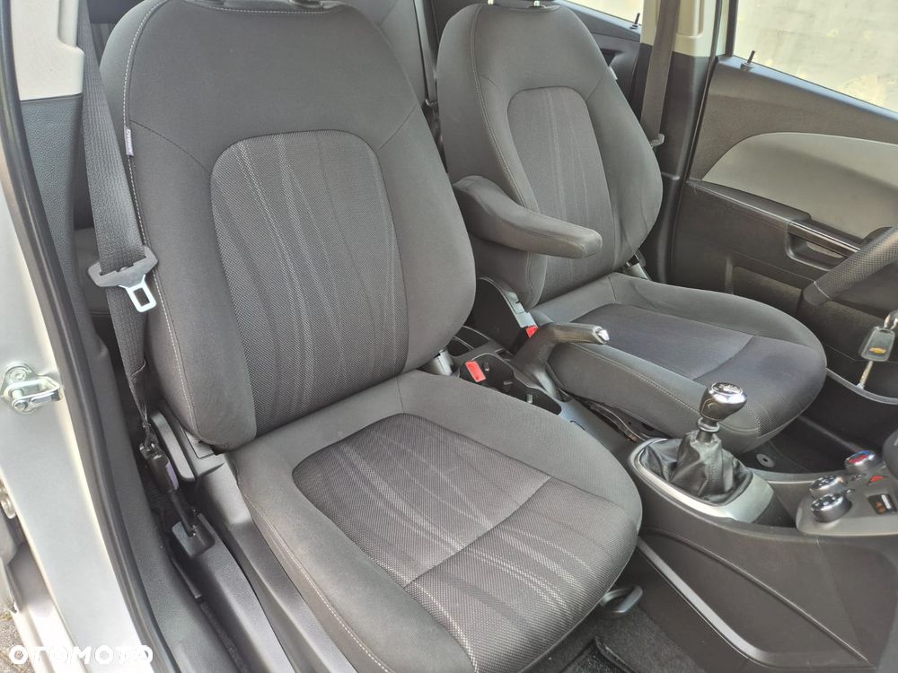 Chevrolet Aveo - 20