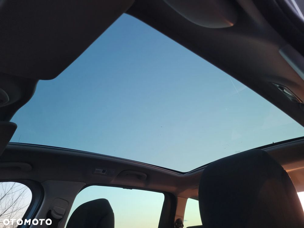 Peugeot 5008 HDI FAP 150 Family Plus - 16