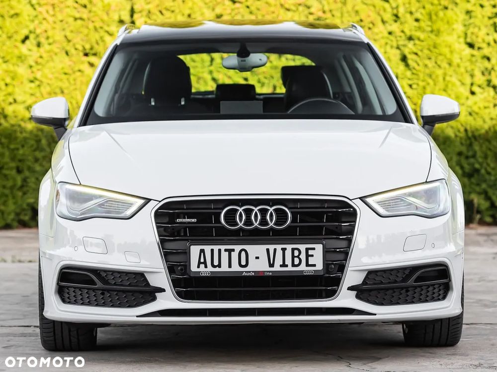 Audi A3 Sportback 1.8 TFSI quattro S tronic S line Sportpaket - 4