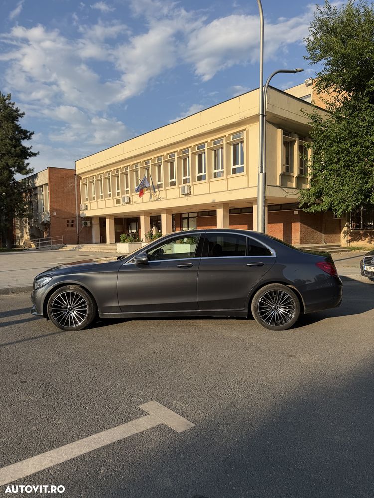 Mercedes-Benz C - 4