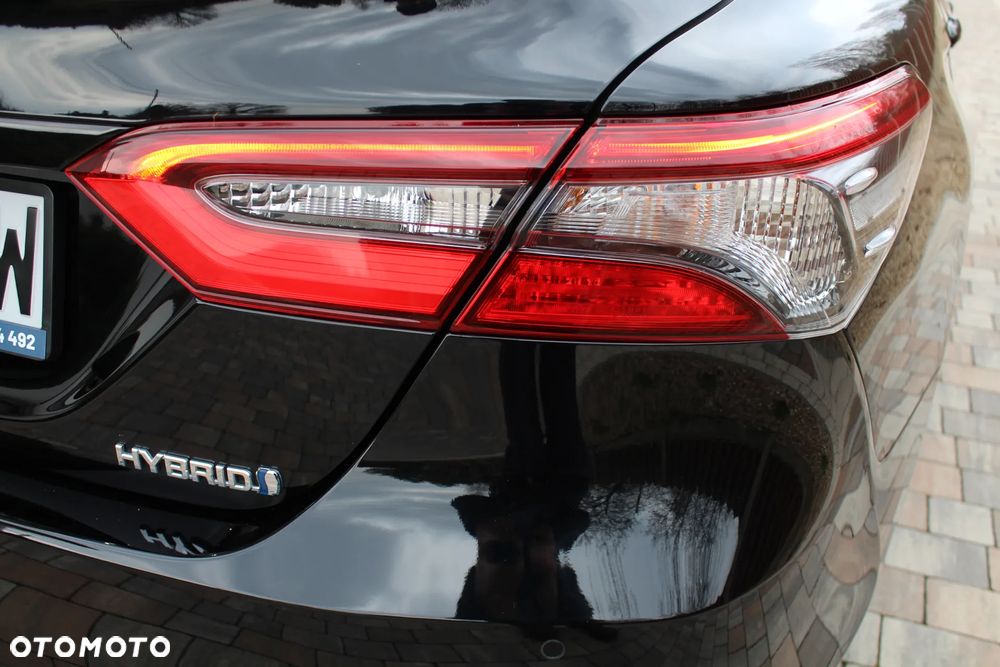 Toyota Camry 2.5 Hybrid Comfort CVT - 12