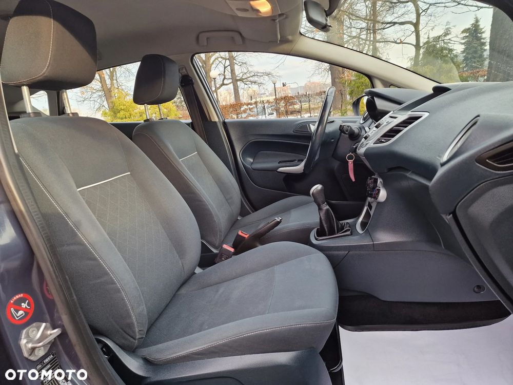 Ford Fiesta 1.25 Silver X plus EU5 - 16