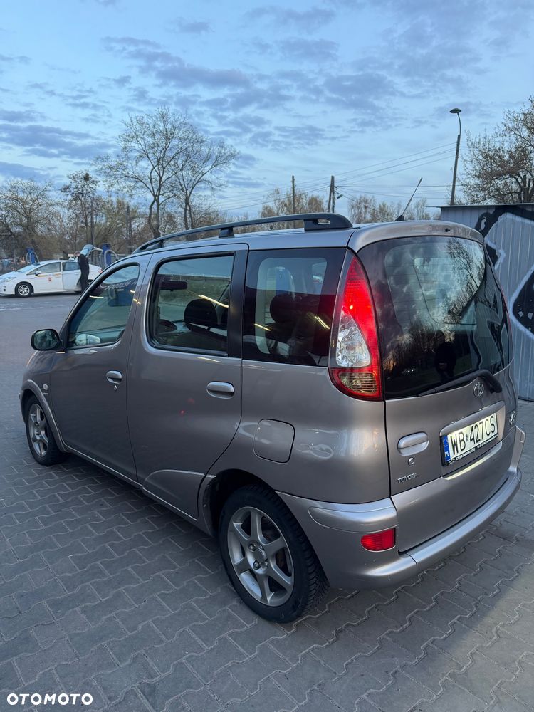 Toyota Yaris Verso 1.5 Sol - 6