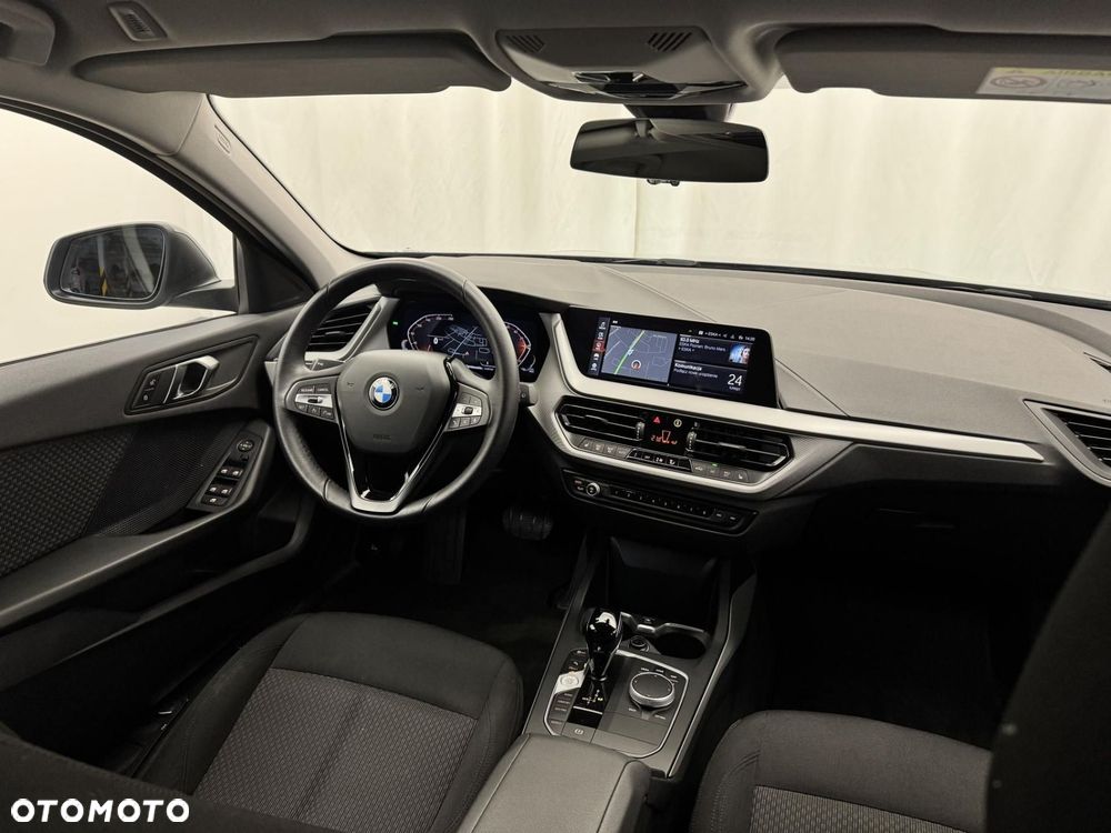 BMW Seria 1 - 21