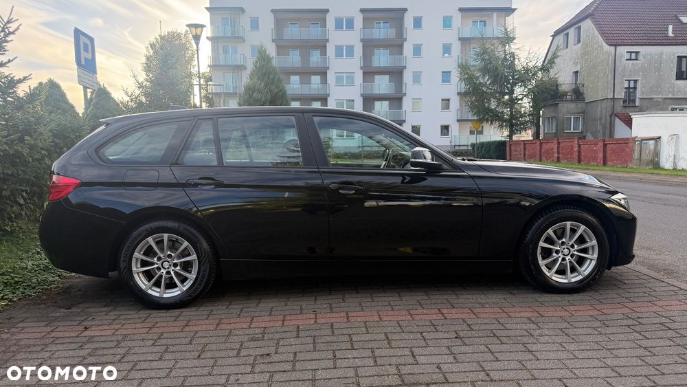 BMW Seria 3 320d - 16