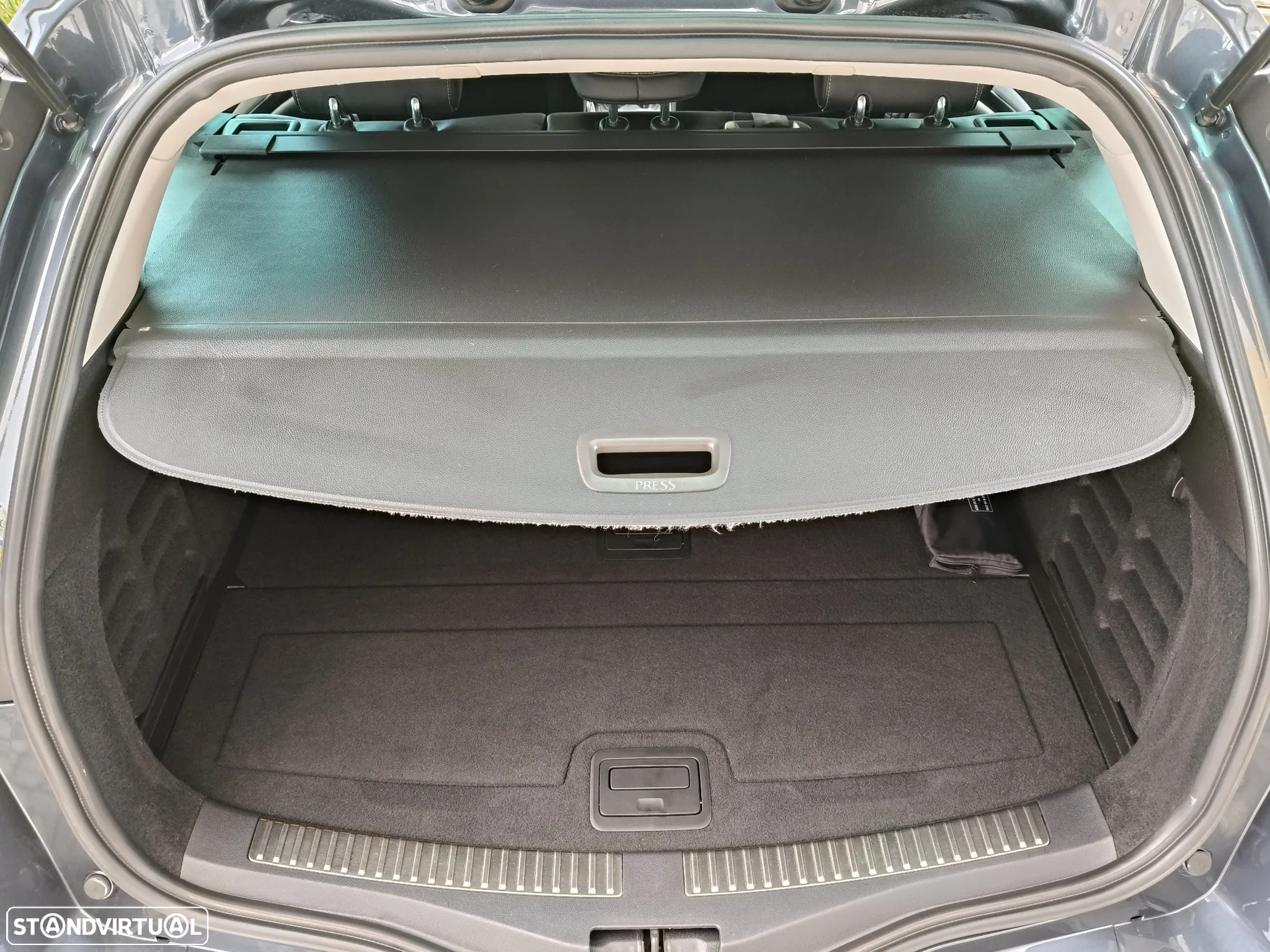 Renault Mégane Sport Tourer 1.5 Blue dCi Bose Edition - 32
