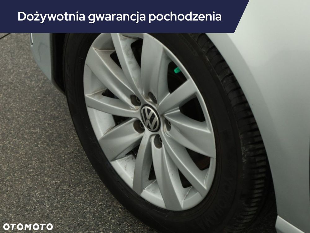 Volkswagen Passat - 17