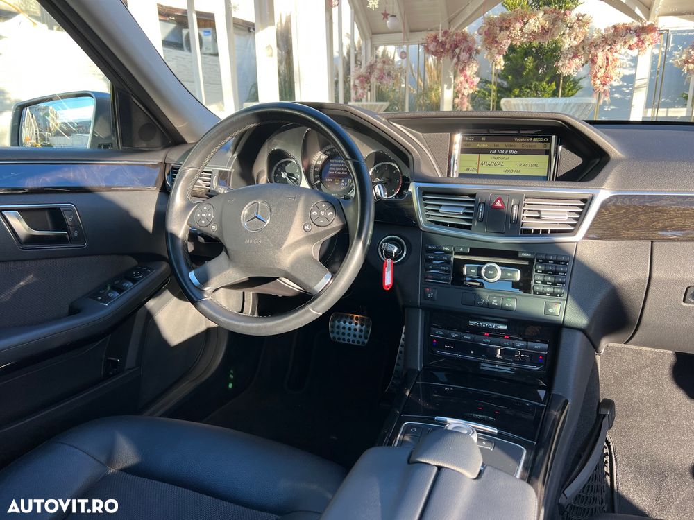 Mercedes-Benz E 250 CDI 4MATIC Aut. - 35