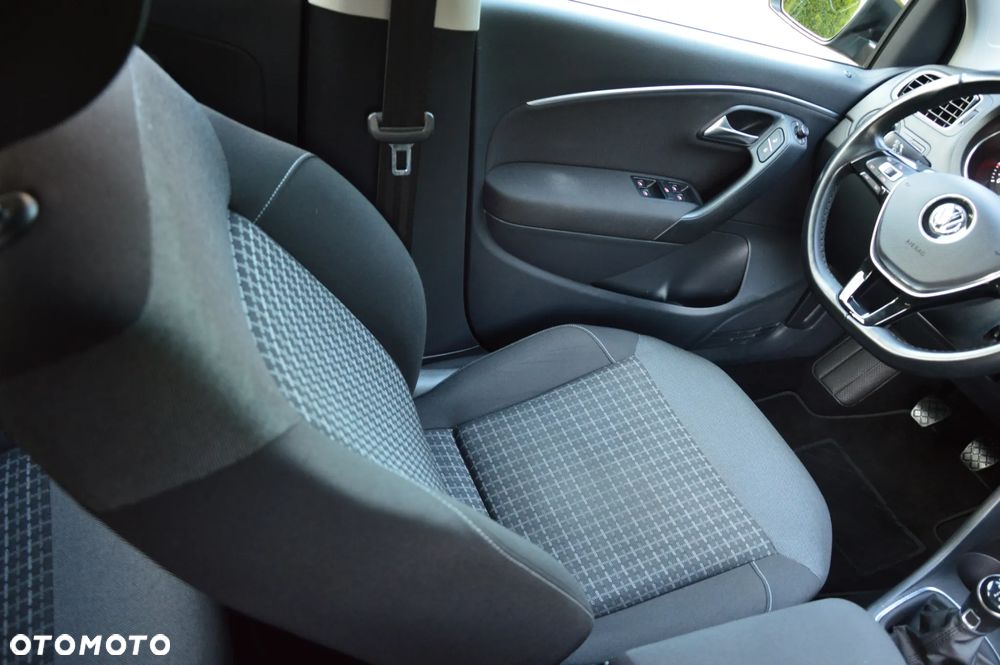 Volkswagen Polo 1.2 TSI (Blue Motion Technology) Comfortline - 13