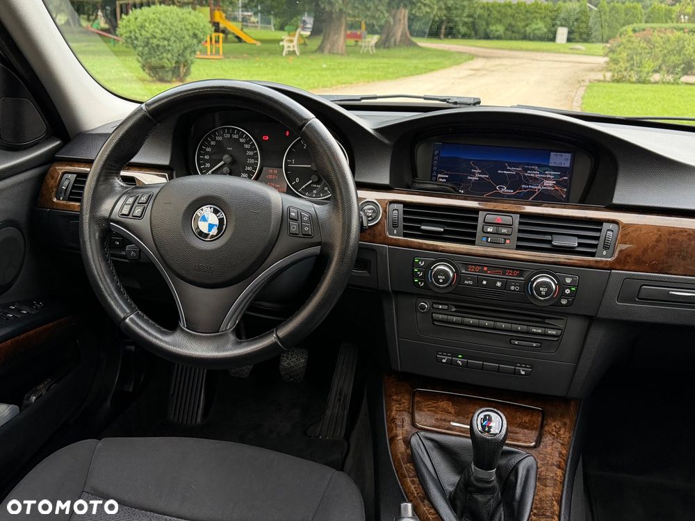 BMW Seria 3 - 12