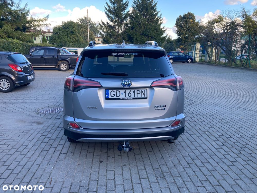Toyota RAV4 Hybrid Premium 4x4 - 5
