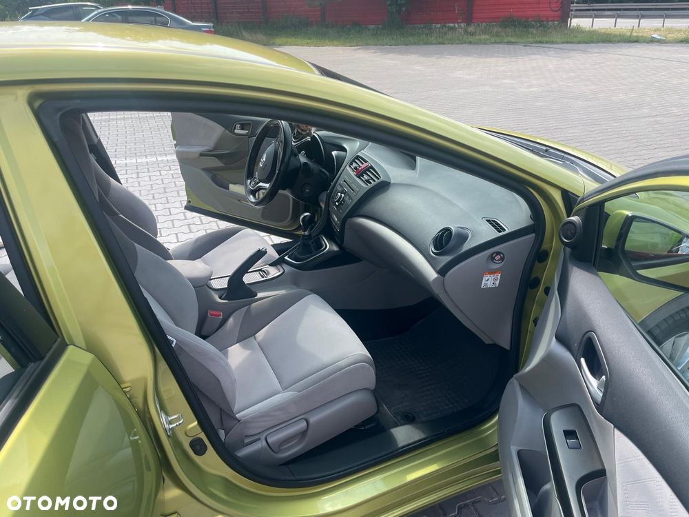 Honda Civic 1.8 Sport - 9