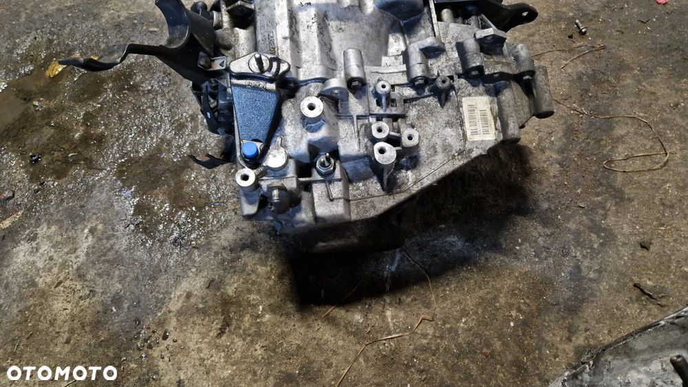 VOLVO V40 S40 1.9D SKRZYNIA BIEGÓW - 4