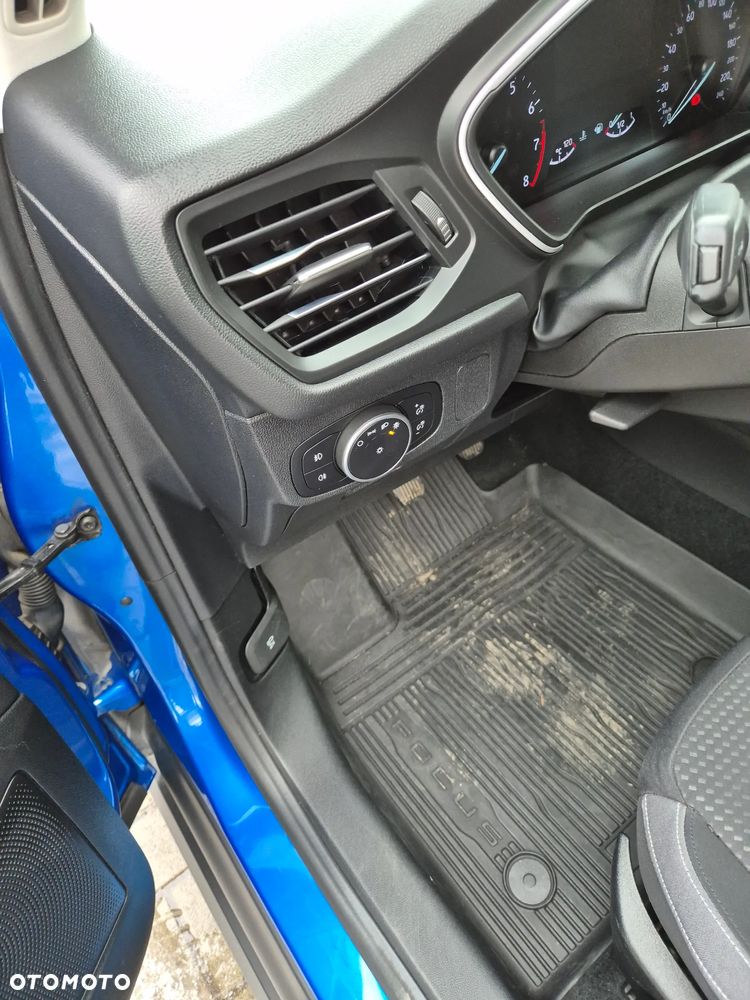 Ford Focus 1.5 EcoBoost Trend ASS - 11