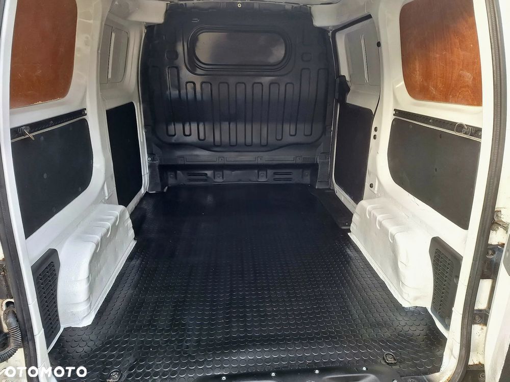 Nissan NV200 - 22