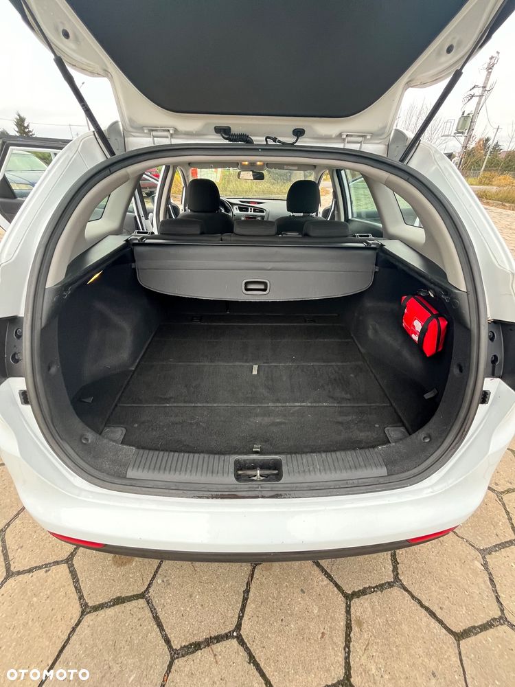 Kia Ceed 1.6 CRDi 128 ISG SW Vision - 22