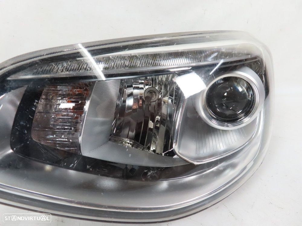 Farol normal Esquerdo Seminovo/ Original KIA SOUL II (PS) 92101B2270 - 2