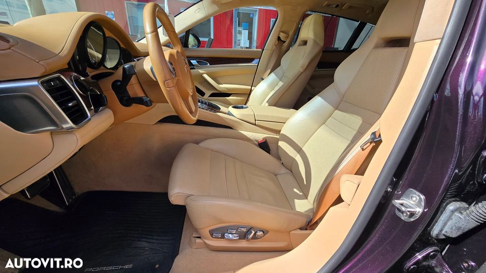 Porsche Panamera Turbo PDK - 15