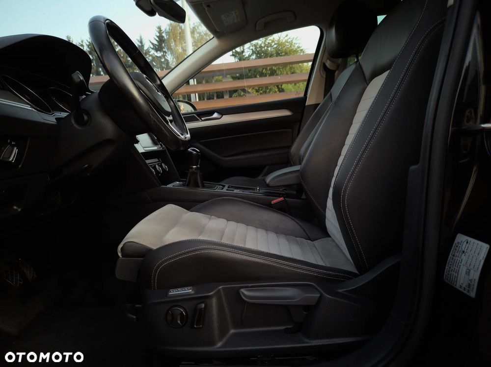 Volkswagen Passat 1.4 TSI ACT (BlueMotion Technology) Highline - 13