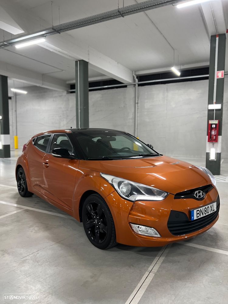 Hyundai Veloster - 3