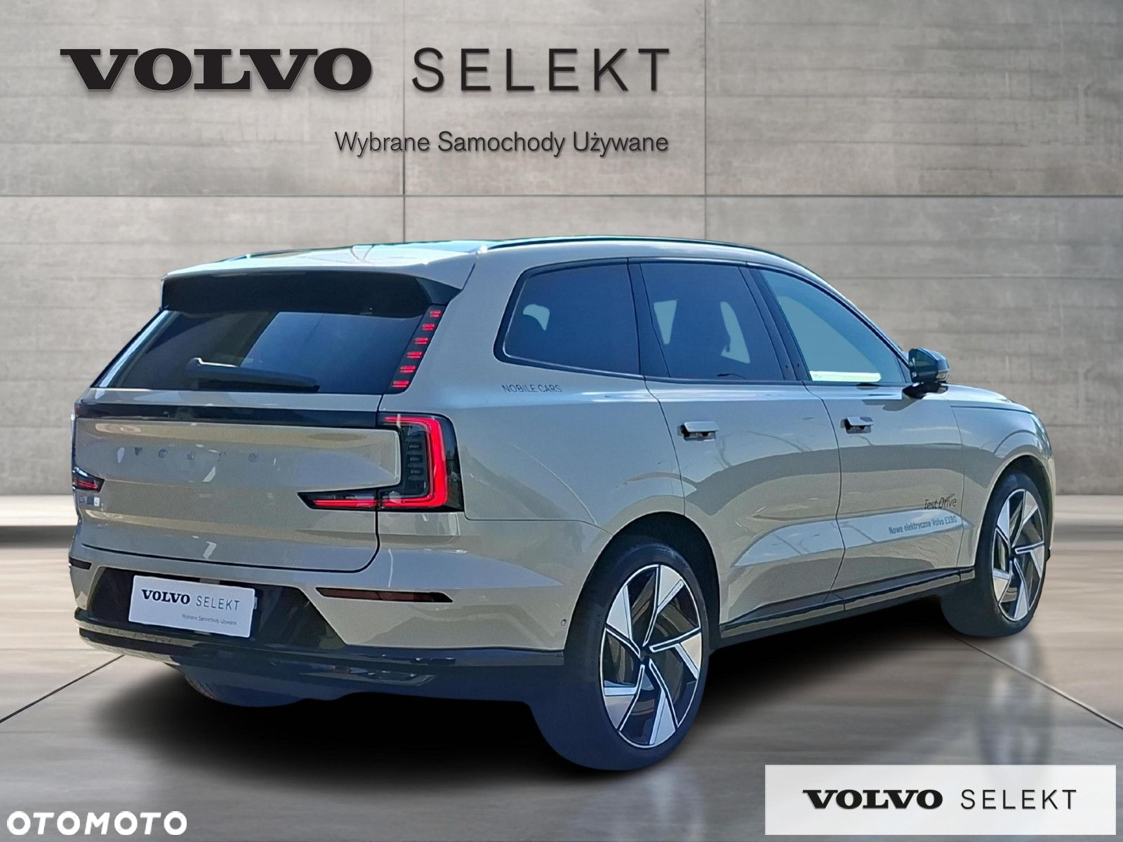 Volvo EX90 - 6