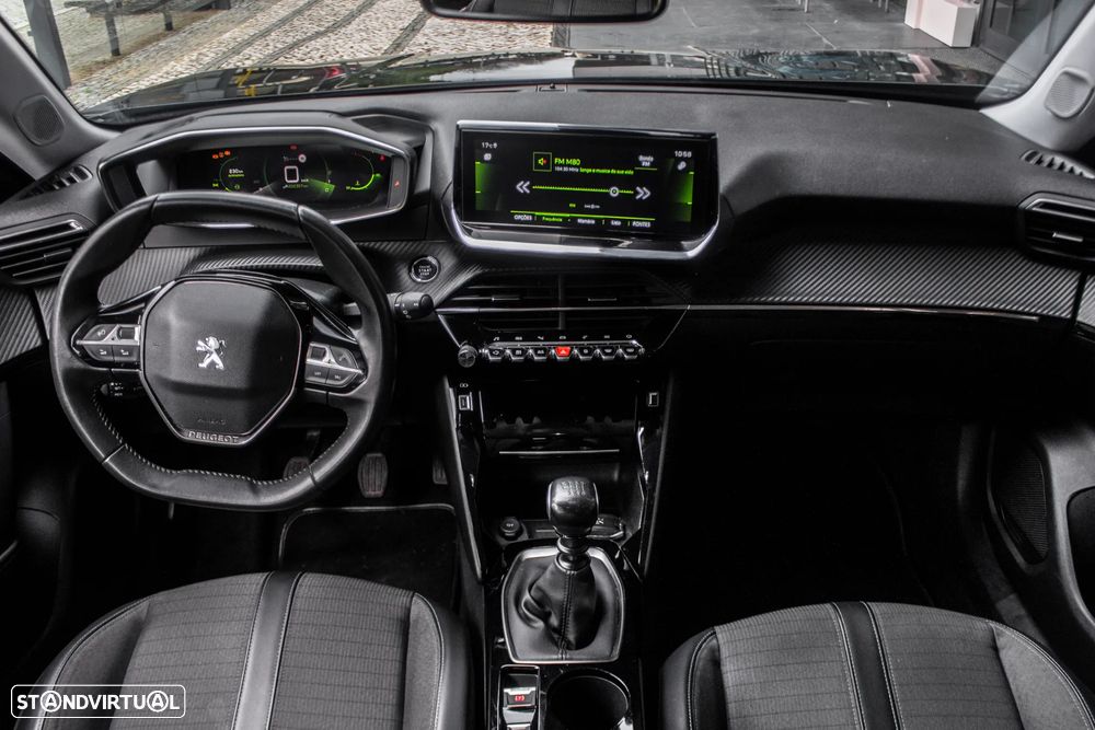 Peugeot 2008 1.2 PureTech Allure - 32