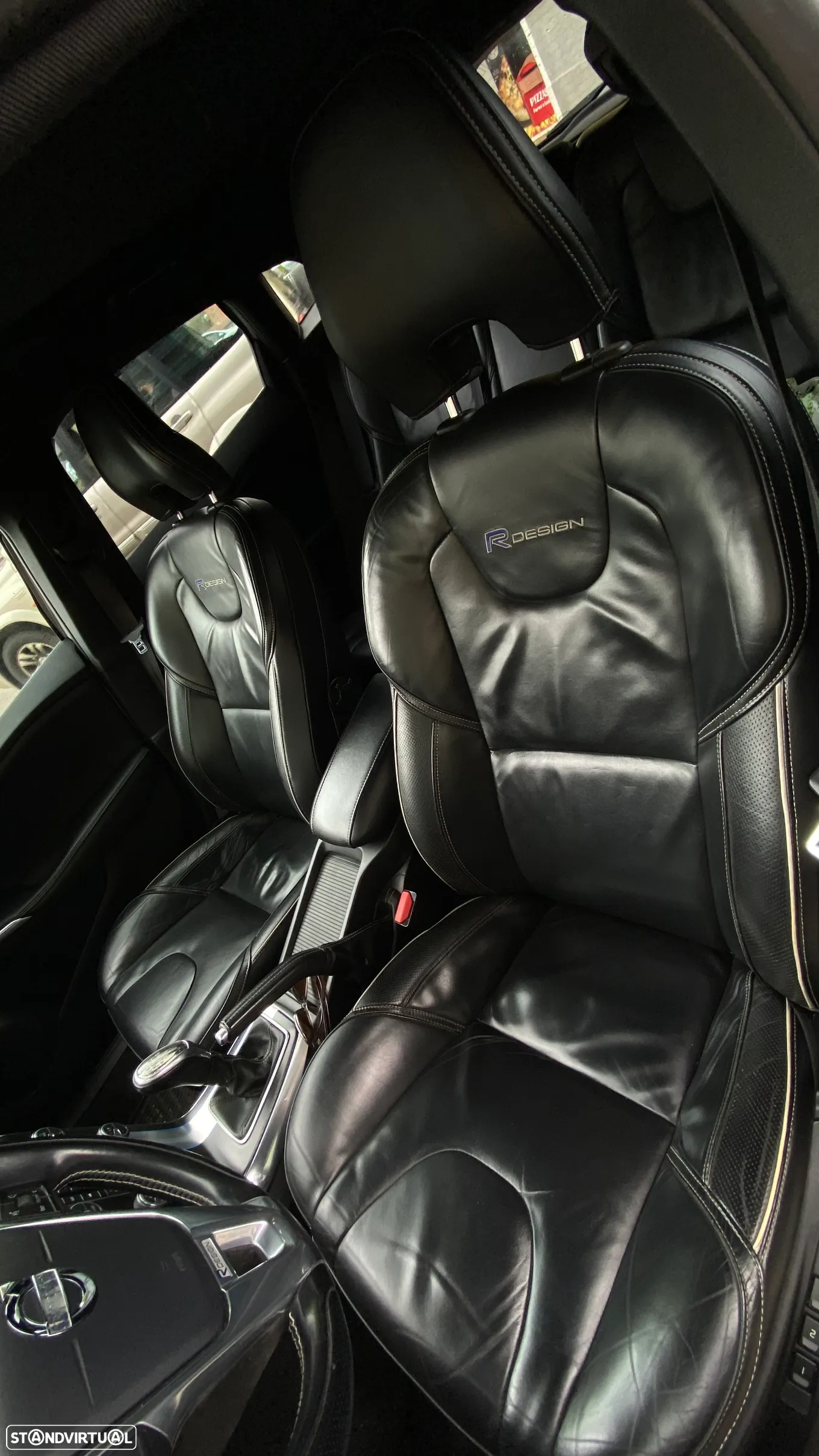 Volvo V40 1.6 D2 R-Design - 15