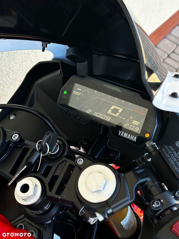 Yamaha YZF - 7