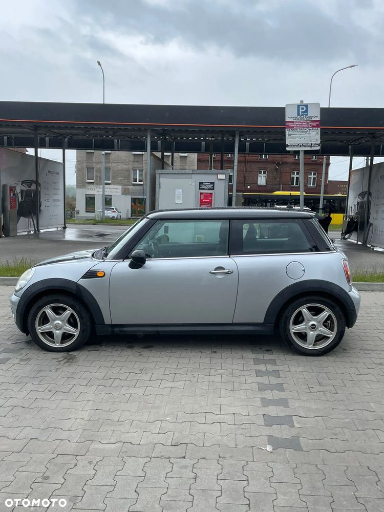 MINI Cooper Standard - 6