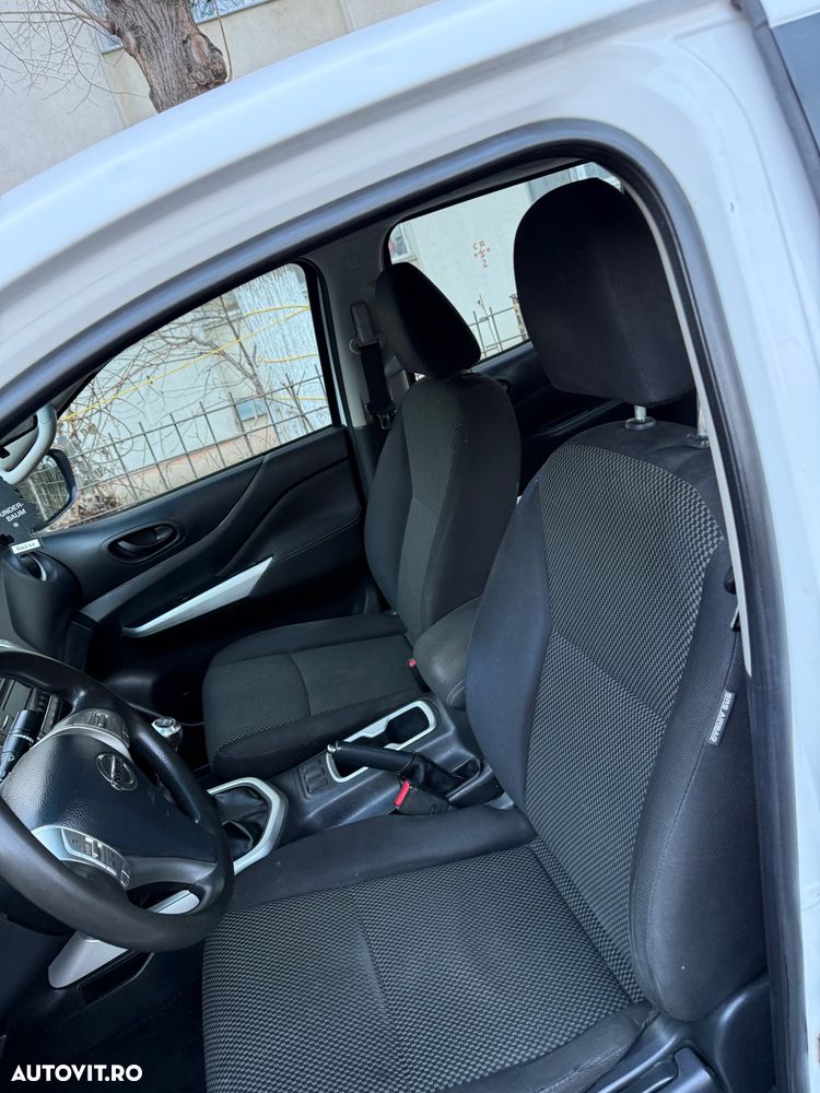 Nissan Navara Double Cab Acenta - 11