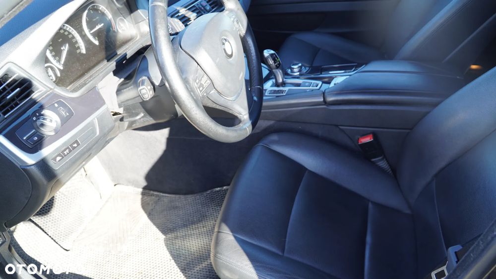 BMW Seria 5 520d xDrive - 19