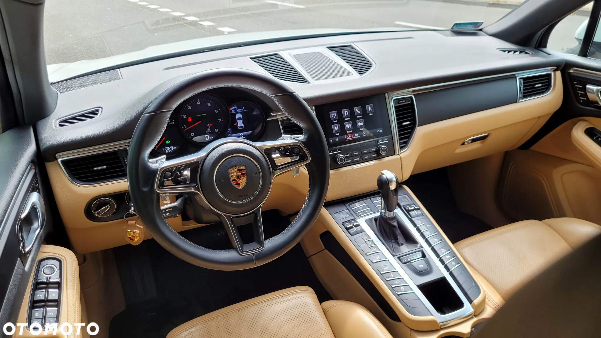 Porsche Macan Standard - 18