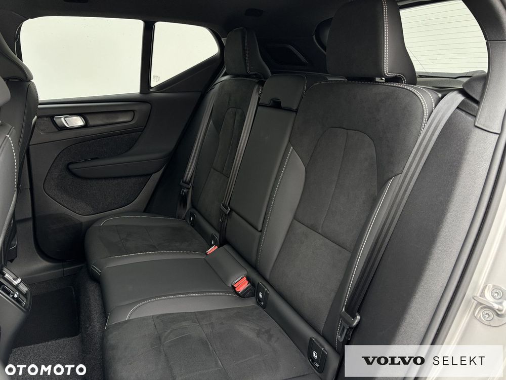 Volvo XC 40 - 23