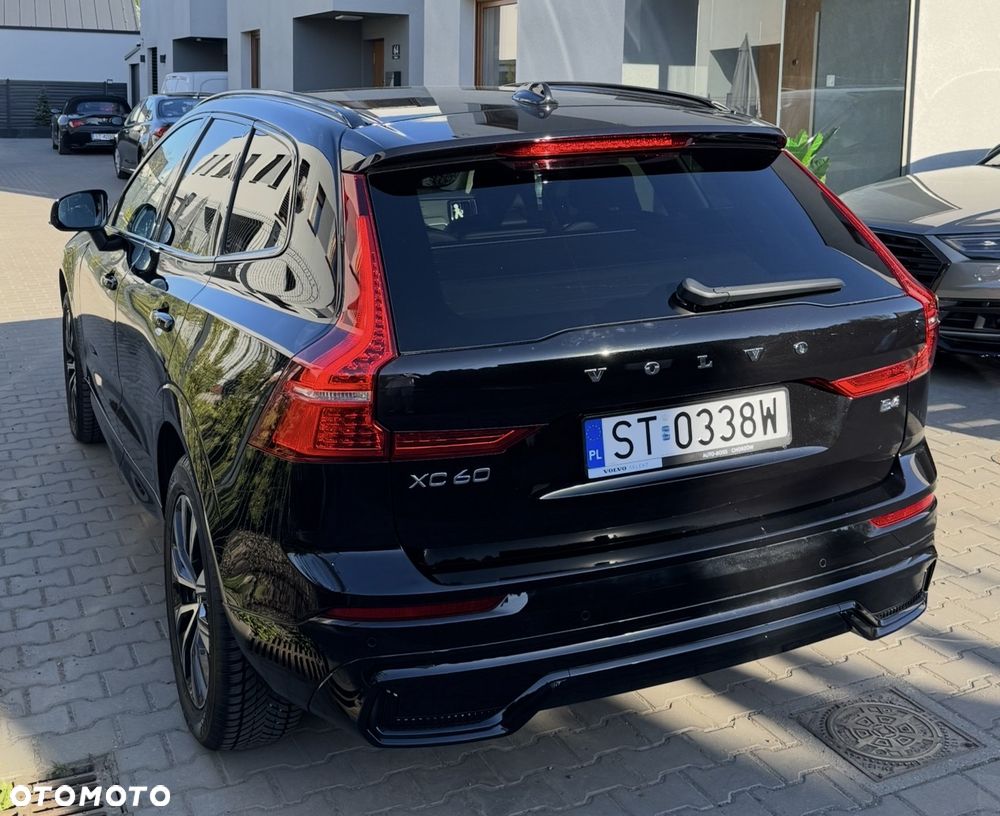 Volvo XC 60 B4 B Plus Dark - 9