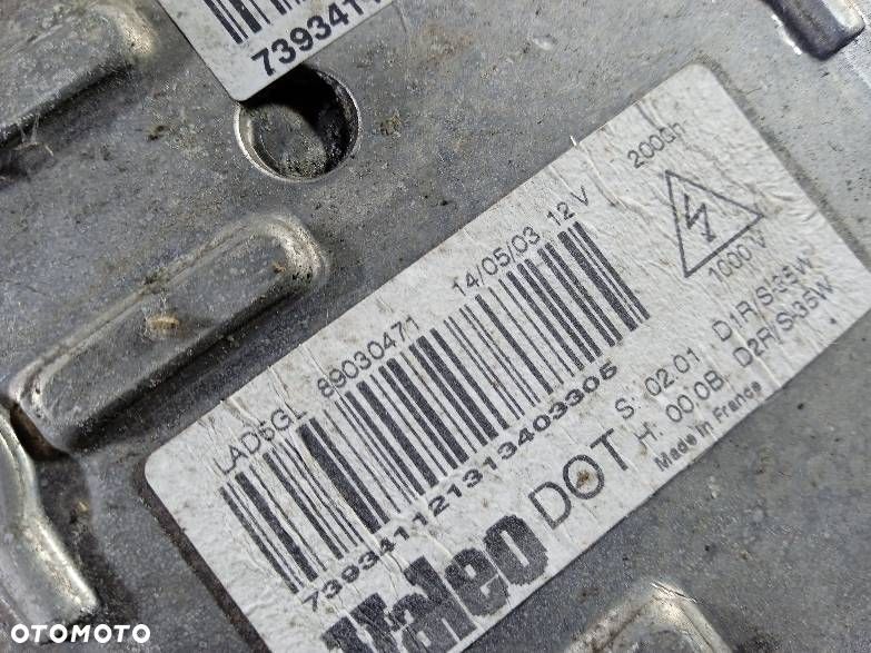 LAMPA PRAWA PRZEDNIA RENAULT LAGUNA 2 - 3