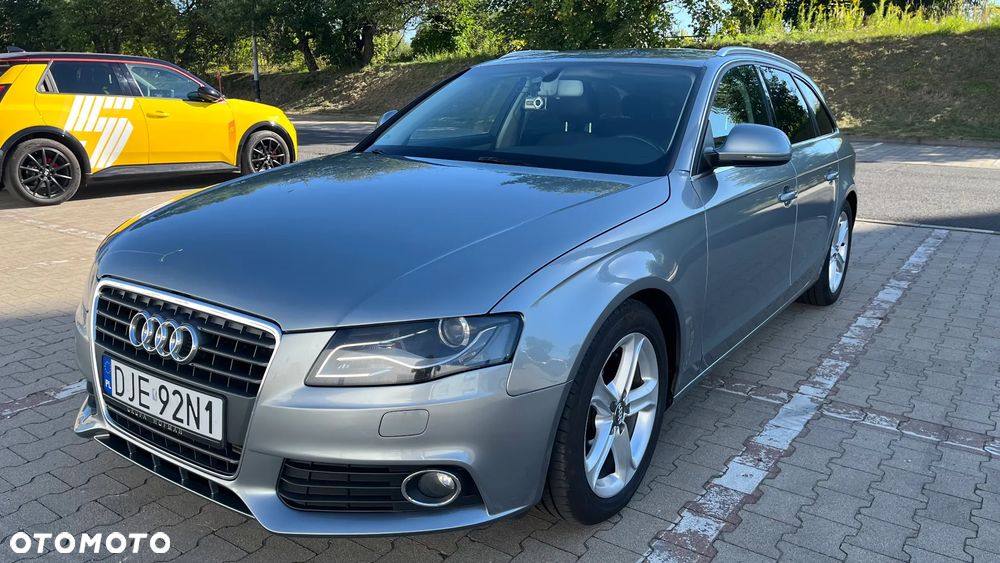 Audi A4 Avant - 1