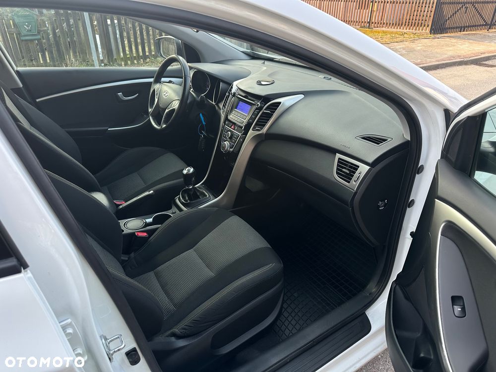 Hyundai i30 1.6 CRDi Premium - 10